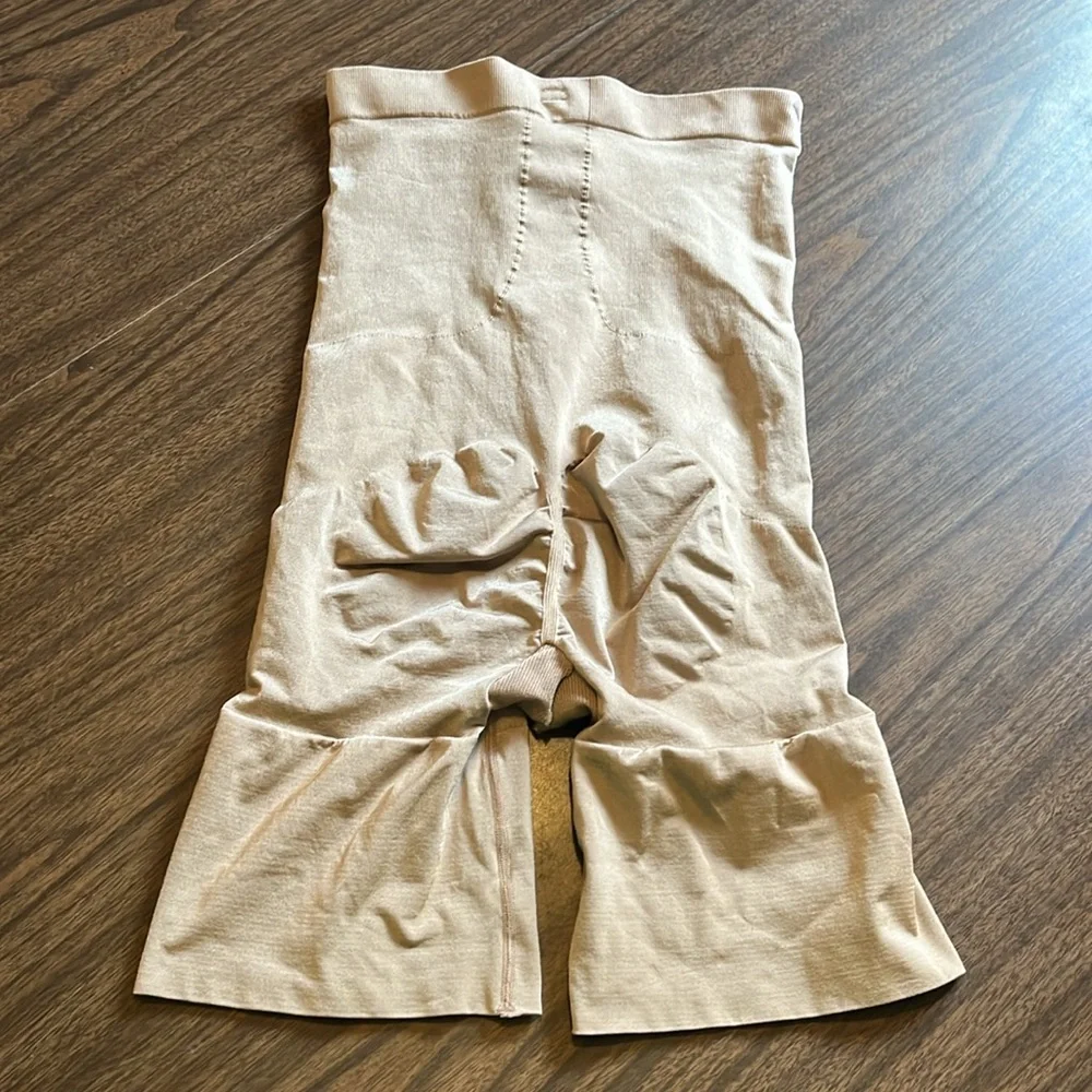 Spanx by Sara Blakely XL High Waisted Mid Thigh Shapewear